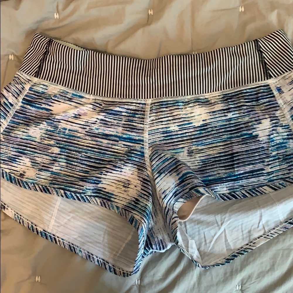 Lululemon size 8 Speed Up Short